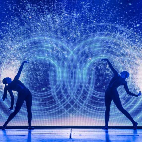 P&O Cruises. Astonshing.  A revolutionary magic and illusion show. Written and Created by Stephen Mulhern and Jonathan Wilkes. Photo by Steve Dunlop steve@stevedunlop.com www.stevedunlop.com +447762084057