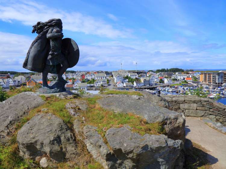 Monument of King Harald I Fairhair in Haugesund city in Norway. Haugesund is a town in Rogaland region established in 1855.