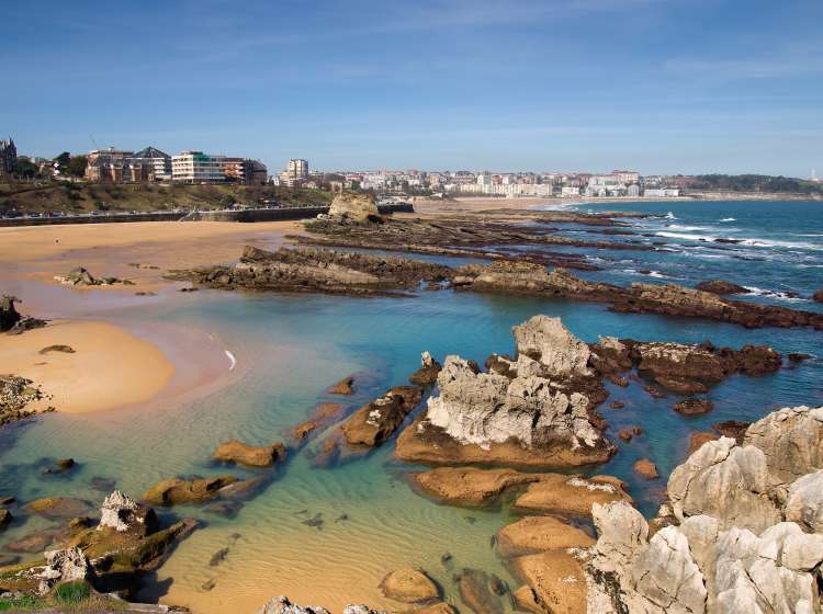 Beach of El Sardinero located in city of Santander, at low tide.