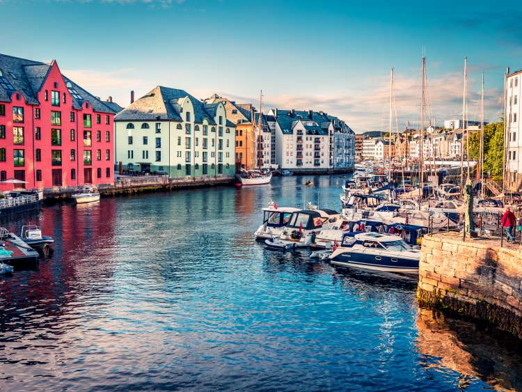 Cruises to Alesund, Norway Port | P&O Cruises