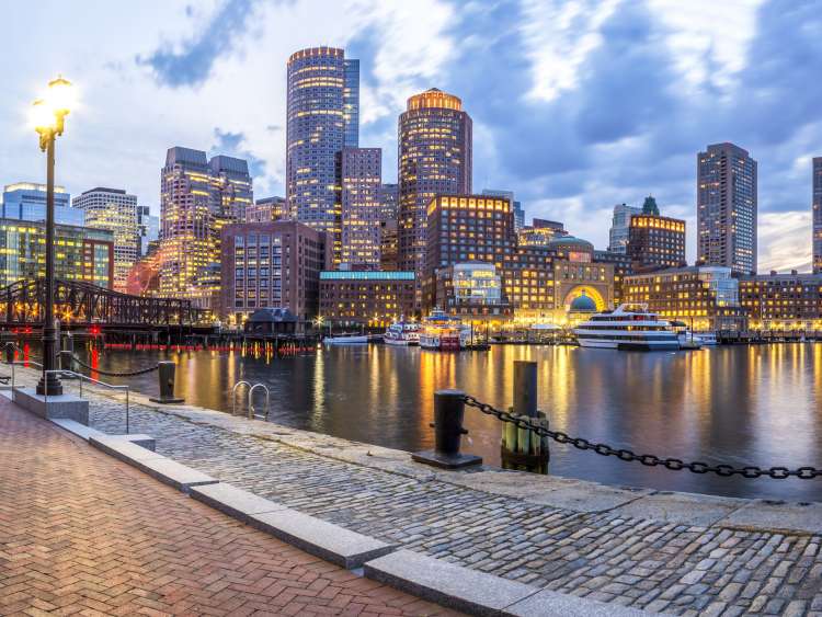 Boston skyline in front of Charles River