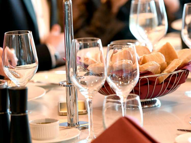 Freedom dining on board P&O Cruises ships