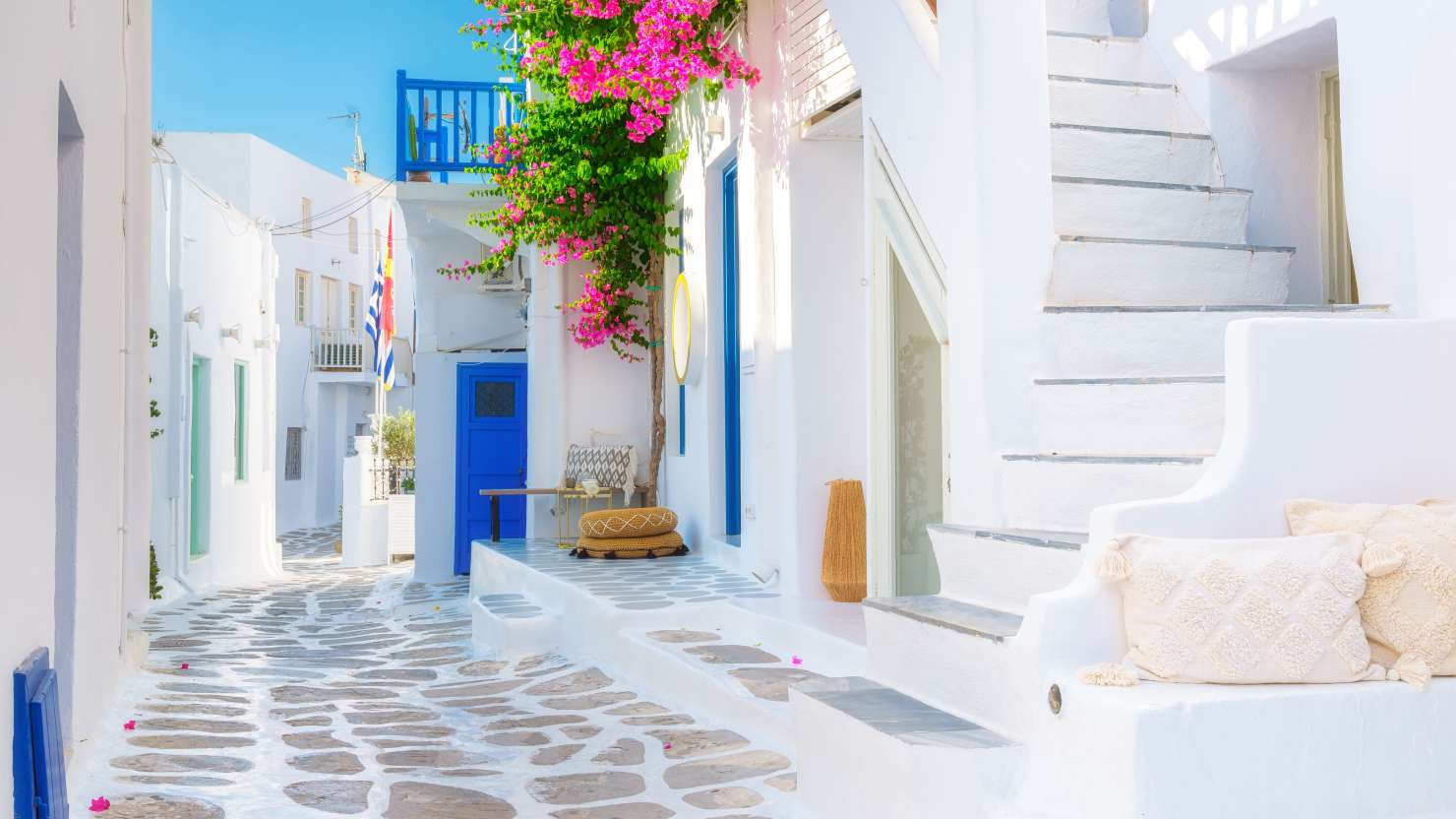 The streets of Mykonos