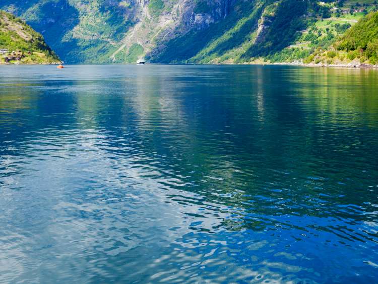 geiranger-mountain-view-norway