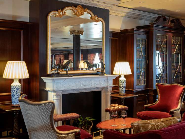 Anderson's bar on board P&O Cruises ship Aurora
