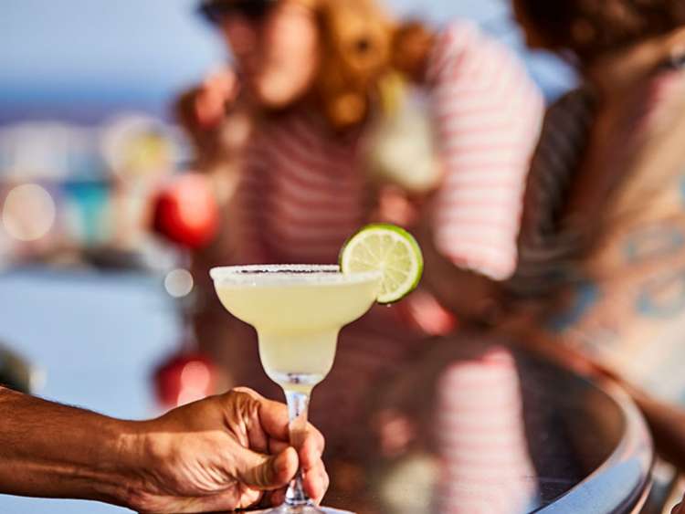 Drink at Breakers bar on board Ventura