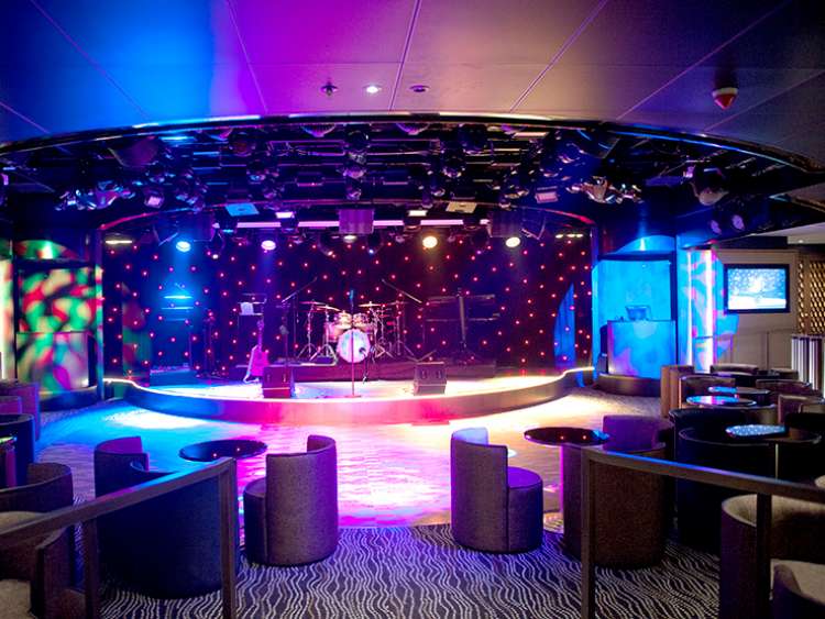 Live lounge 