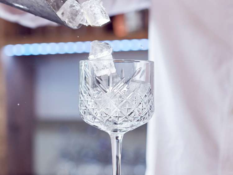 Salcombe Gin photographed by Alun Callender for P&O Cruises commissioned by Sunday