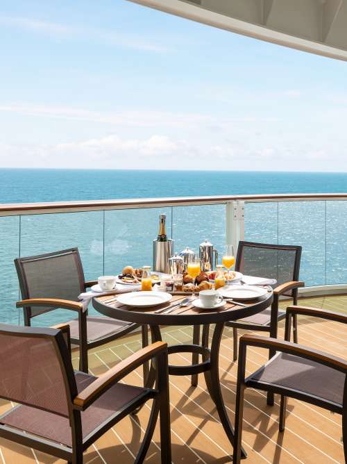 Iona suite balcony 