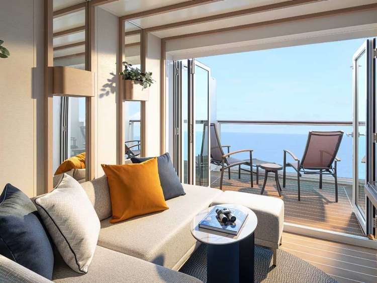 Conservatory Mini-suite with balcony doors open