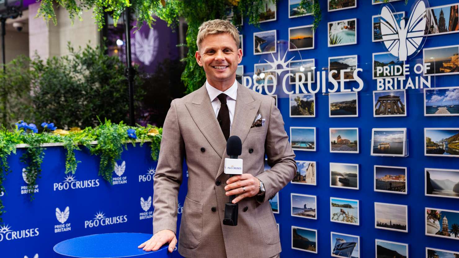 20251020 Copyright James Robinson
Free for editorial use image, please credit: James Robinson
Jeff Brazier, Pride of Britain Awards 2025, Grosvenor House, London
If you require a higher resolution image, have any other photographic enquiries or are in any way unsure of your right to publish this image please contact James Robinson on Hello@James-Robinson.co.uk