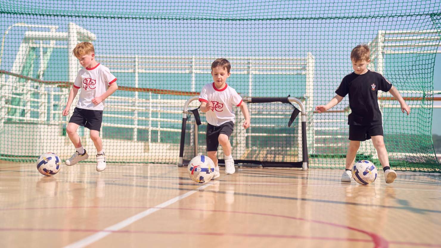 P&O Cruises - Ventura football court and Southampton FC kit.

8th April 2026
Photographer Gareth Iwan Jones
www.garethiwanjones.com