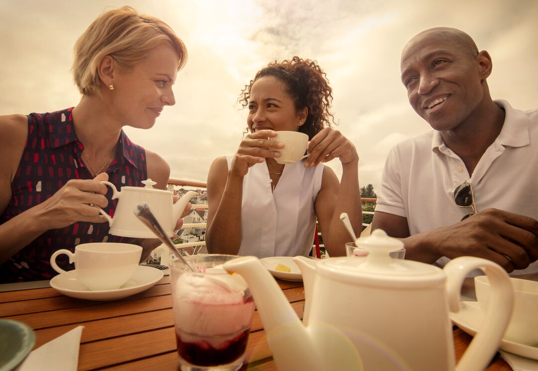 Meetups Meetups (hosted and non-hosted) | Learn something new | P&O Cruises