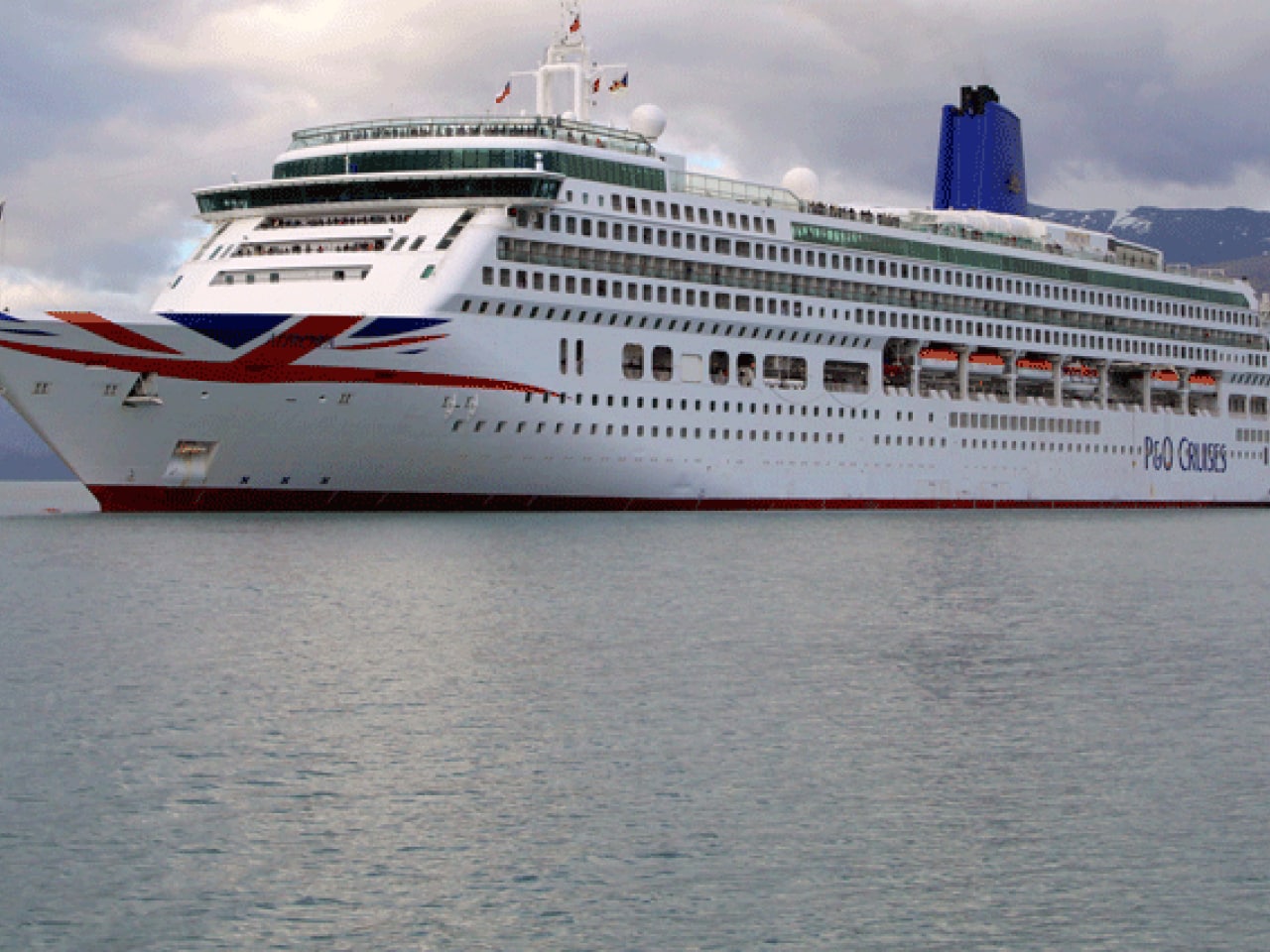 p and o cruises aurora