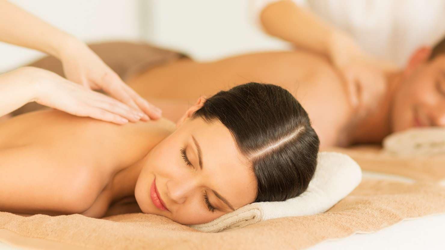 Couple's massage onboard Ventura