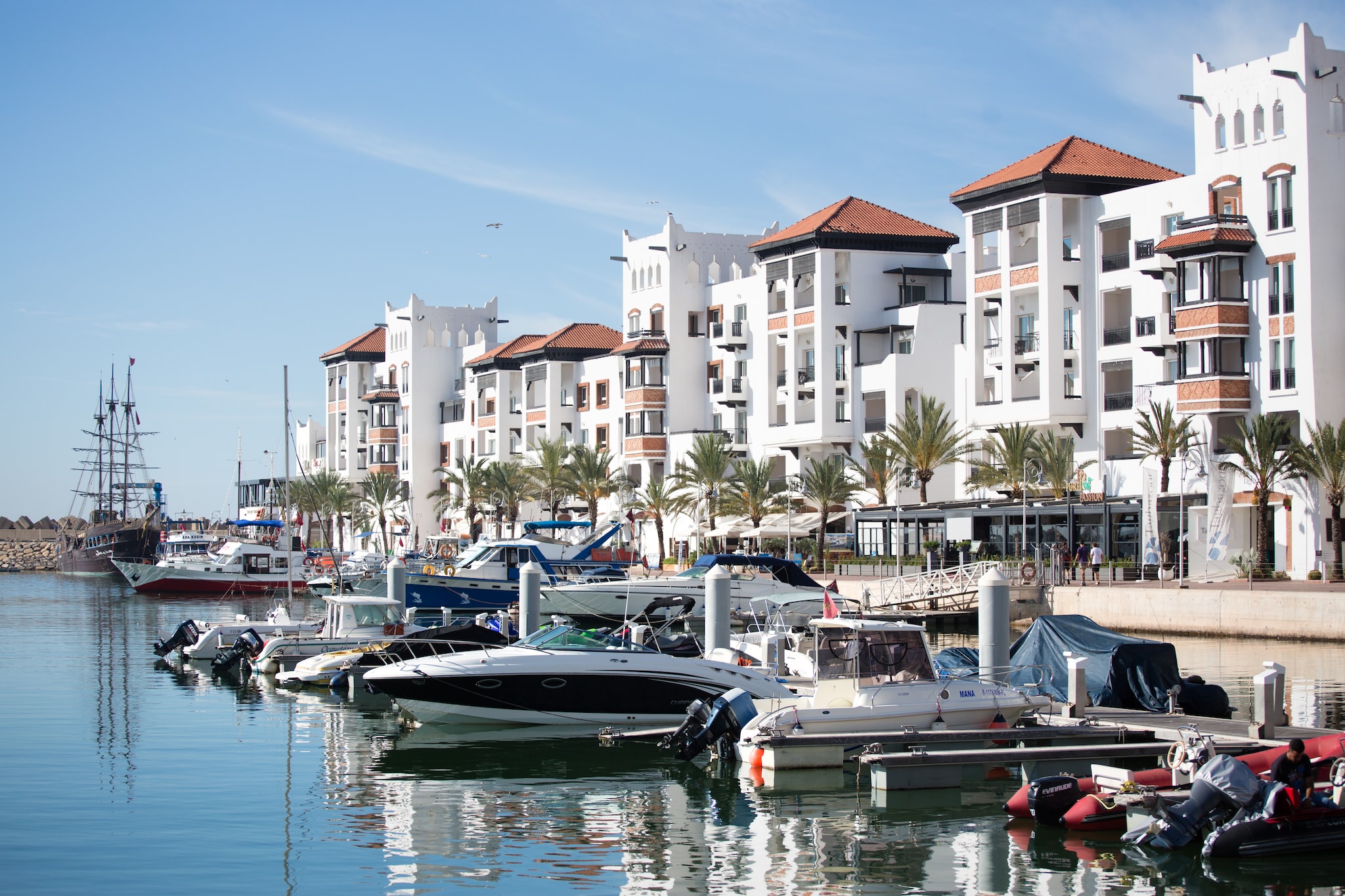 {"metadata_en_GB":{"alt-text":"Harbour with boats, Agadir, Morocco"}}
