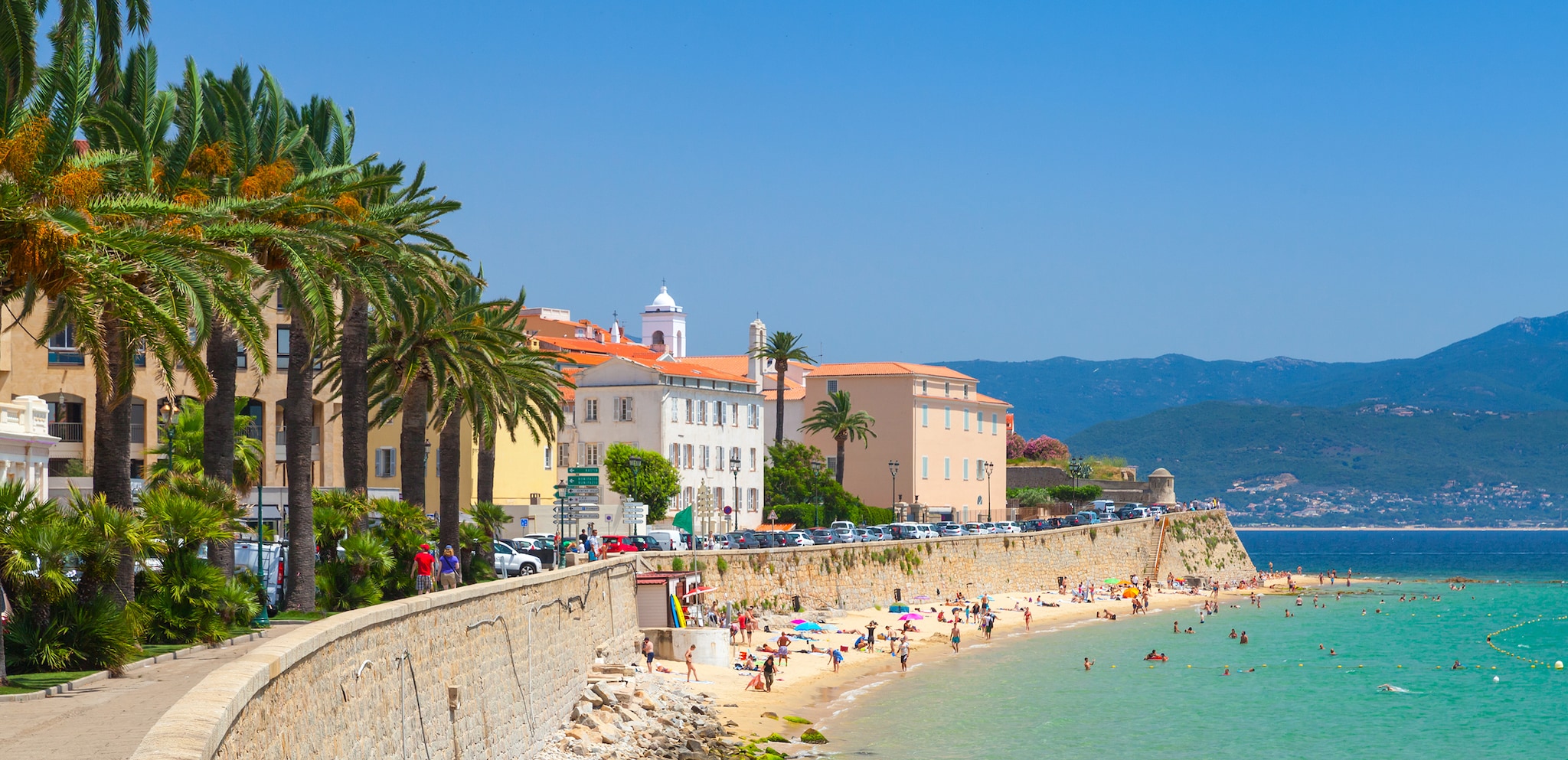 {"metadata_en_GB":{"alt-text":"Buildings by the sea"},"metadata_en_AU":{"alt-text":"Buildings by the sea"}}