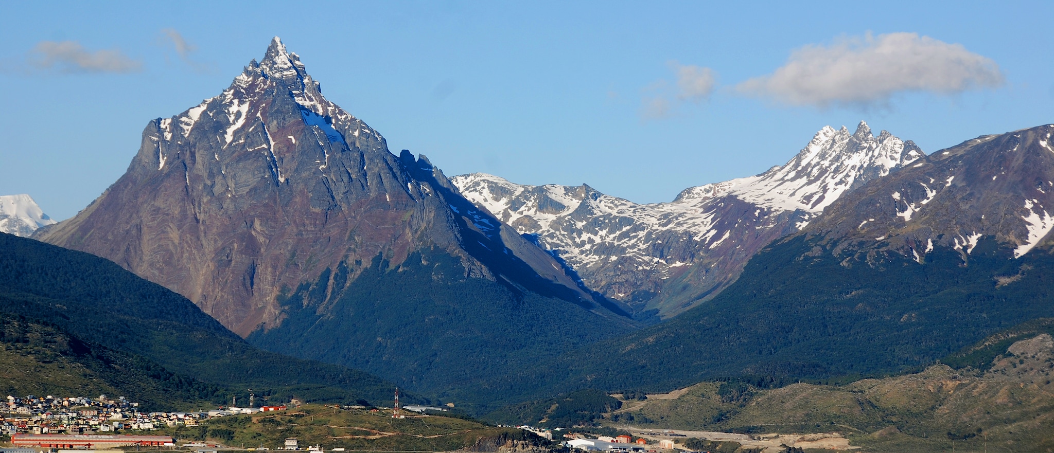 {"metadata_en_GB":{"alt-text":"The Beagle Channel Patagonia Argentina develops between several islands; to the north lies Argentine-Chilean Isla Grande de Tierra del Fuego, to the south Hoste, Navarino, and Picton and Nueva.; Shutterstock ID 1288786453; Invoice Number: -"}}