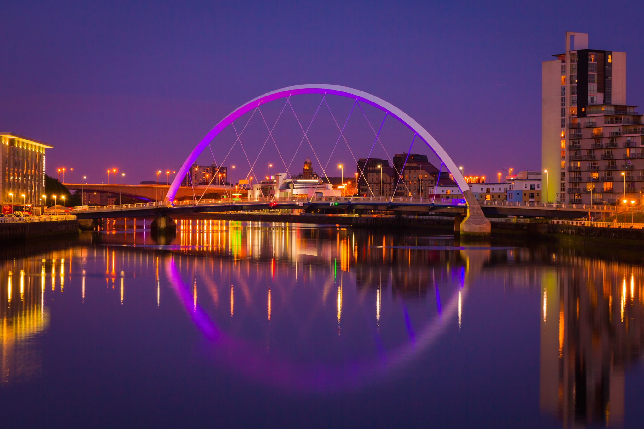 {"metadata_en_GB":{"alt-text":"A lit up bridge over water with an evening sky"},"metadata_en_AU":{"alt-text":"A lit up bridge over water with an evening sky"}}