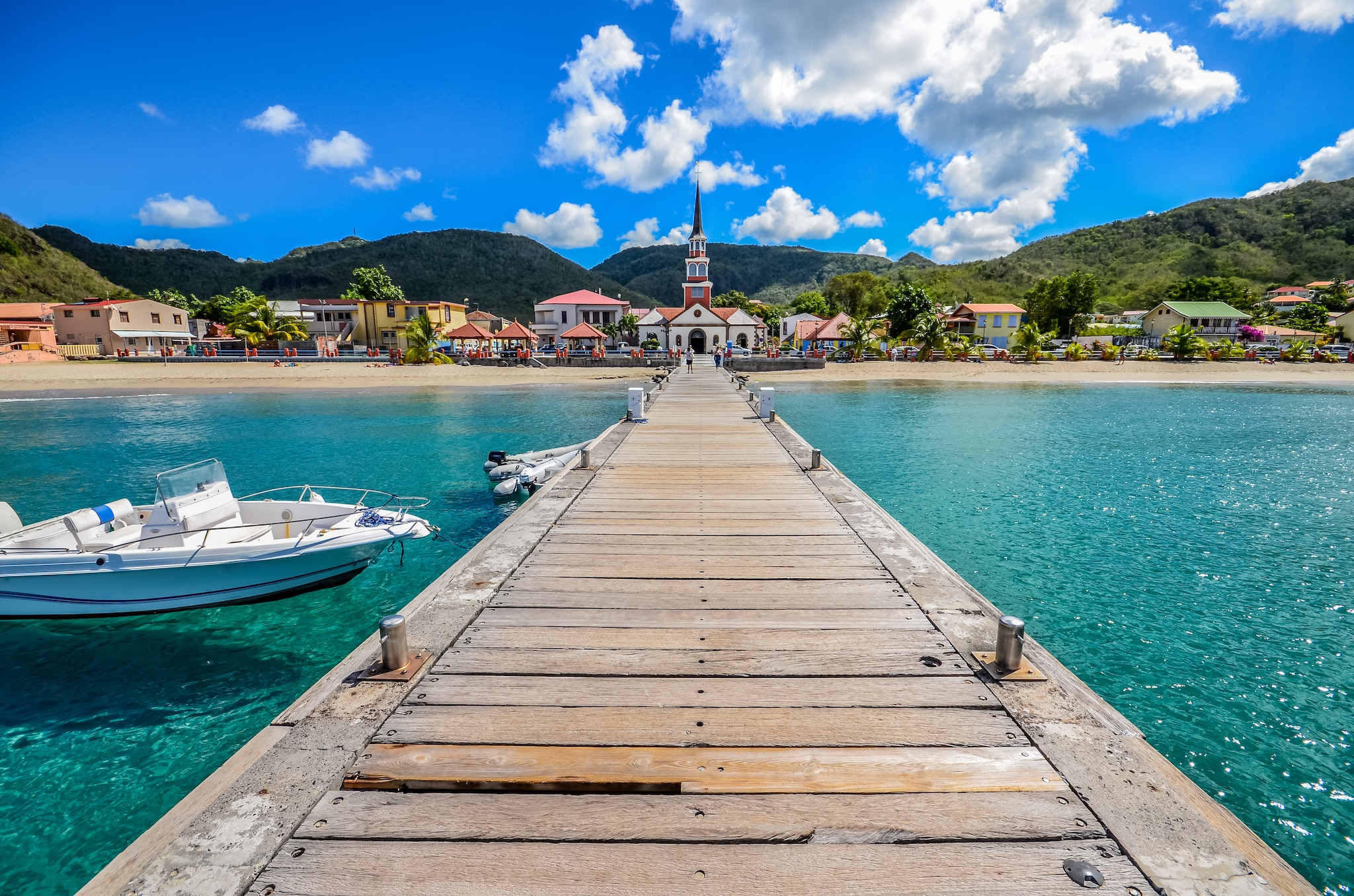 {"metadata_en_GB":{"alt-text":"Martinique Anse d'Arlet; Shutterstock ID 737227504; Project: Adobe"}}