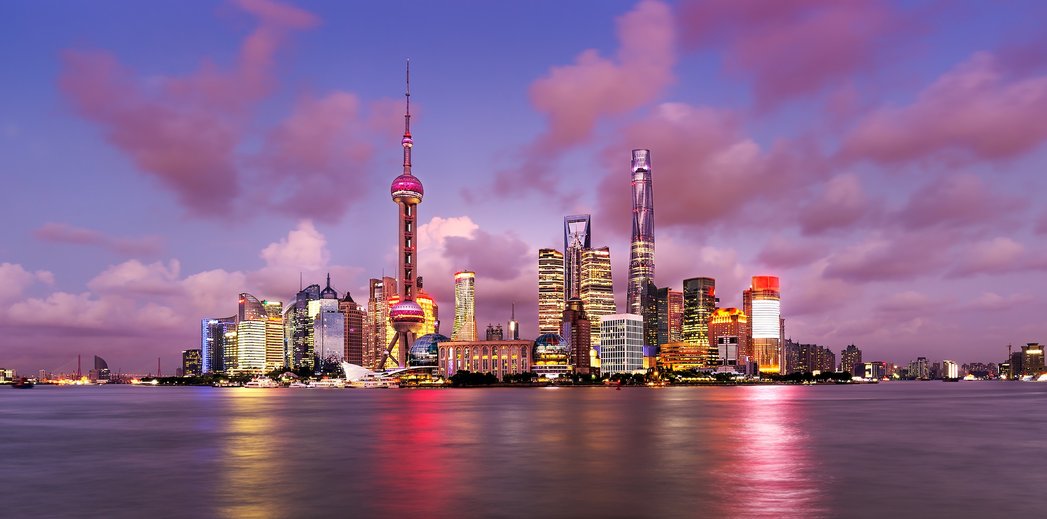 {"metadata_en_GB":{"alt-text":"City skyline in Shanghai, China"},"metadata_en_AU":{"alt-text":"City skyline in Shanghai, China"}}