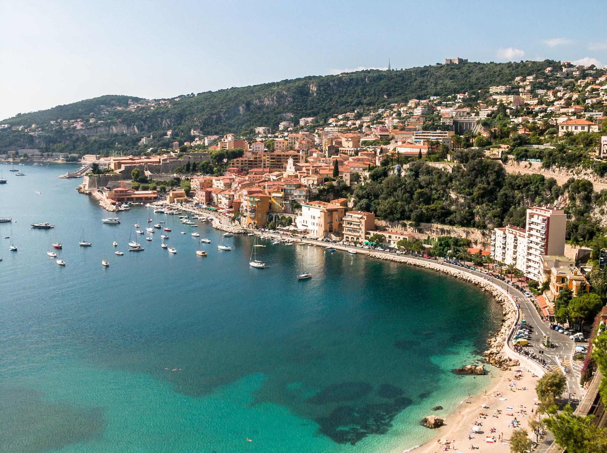 {"metadata_en_GB":{"alt-text":"Buildings by the sea"},"metadata_en_AU":{"alt-text":"Buildings by the sea"}}