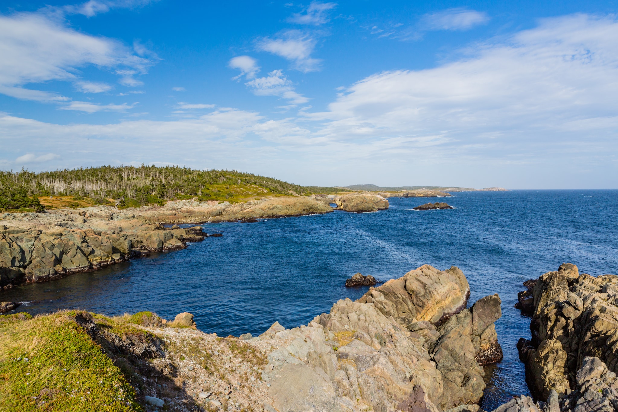 {"metadata_en_GB":{"alt-text":"Rocks by the sea"},"metadata_en_AU":{"alt-text":"Rocks by the sea"}}