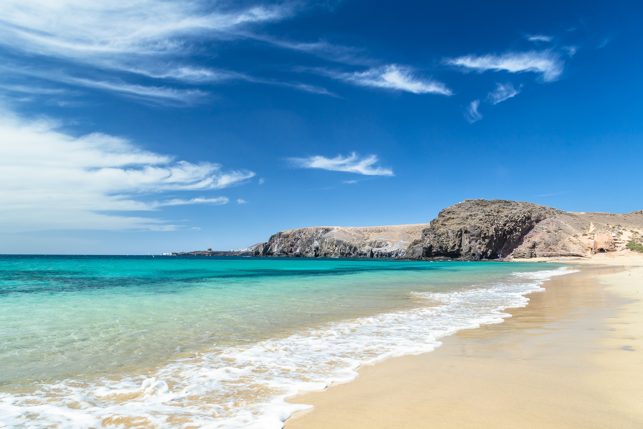 {"metadata_en_GB":{"alt-text":"Lanzarote, Canary Islands, Spain"}}