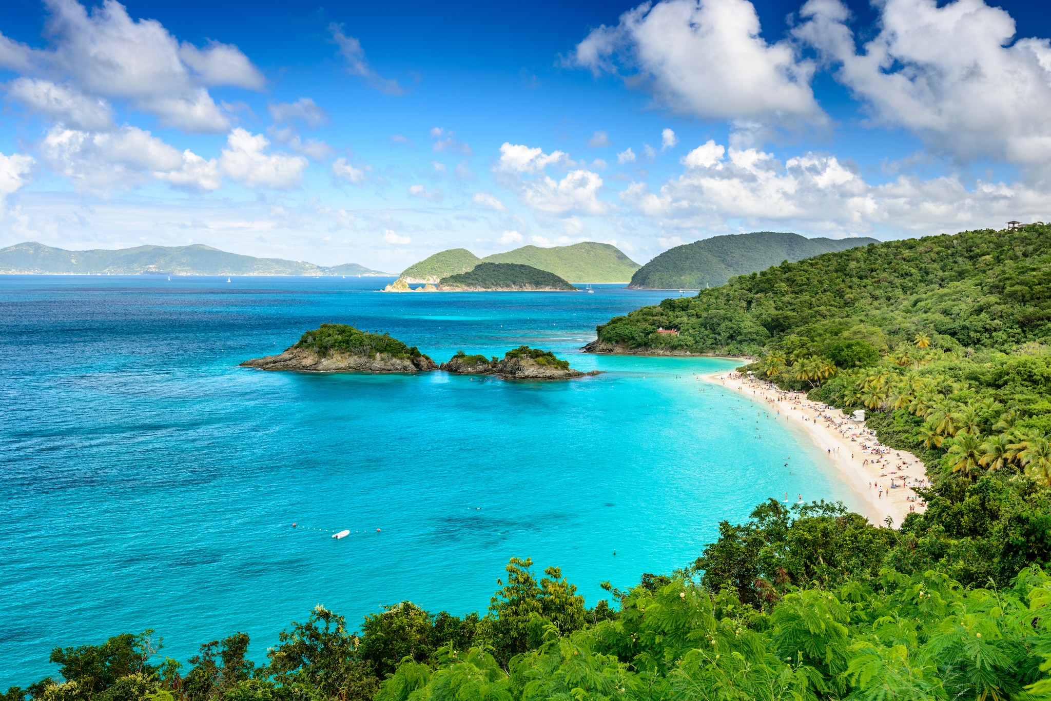 {"metadata_en_GB":{"alt-text":"Beach on St John's Island"},"metadata_en_AU":{"alt-text":"Beach on St John's Island"}}