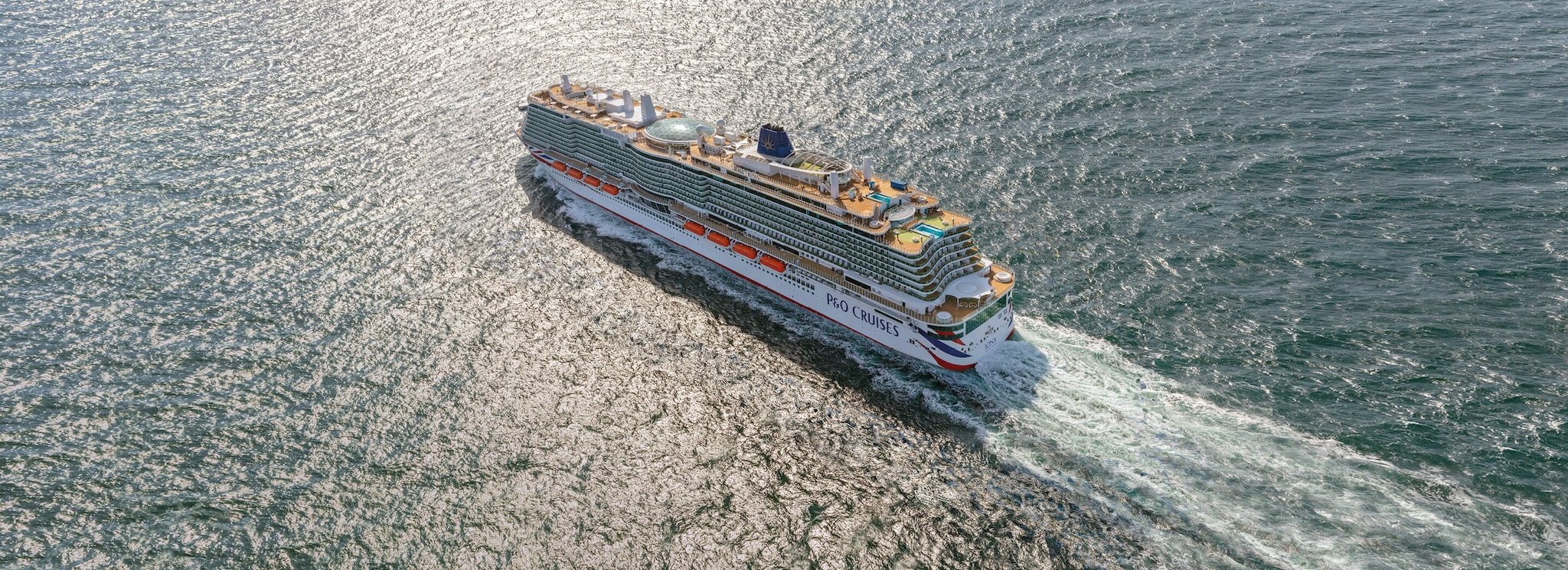 {"metadata_en_GB":{"alt-text":"P&O Cruises ship Iona sailing at sea"},"metadata_en_AU":{"alt-text":"P&O Cruises ship Iona sailing at sea"}}